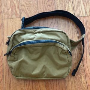 Baggy Fanny Pack in Dark Khaki